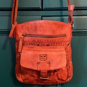 Harbor 2nd Aurora Woven Studded Crossbody Bag | Cognac Leather | Boho